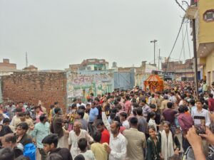 रथ यात्रा में उमड़ा जन सैलाब
