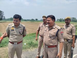 कांवड़ यात्रा को लेकर एएसपी ने अलीगंज कांवड़ मार्ग का किया निरीक्षण, सुरक्षा व्यवस्थाओं का लिया जायजा